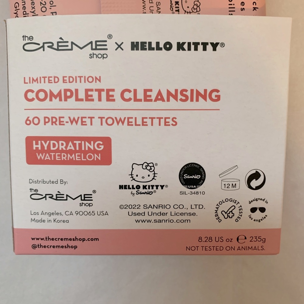 Hello Kitty Socks & Towelettes Bundle - Picture 4 of 8